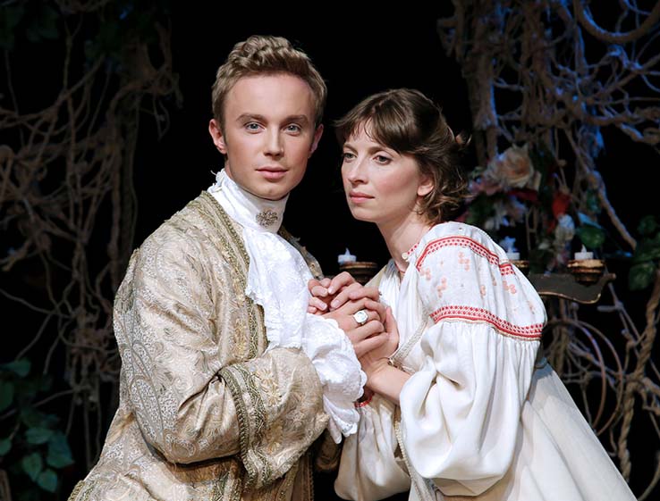 Эраст • описание героя