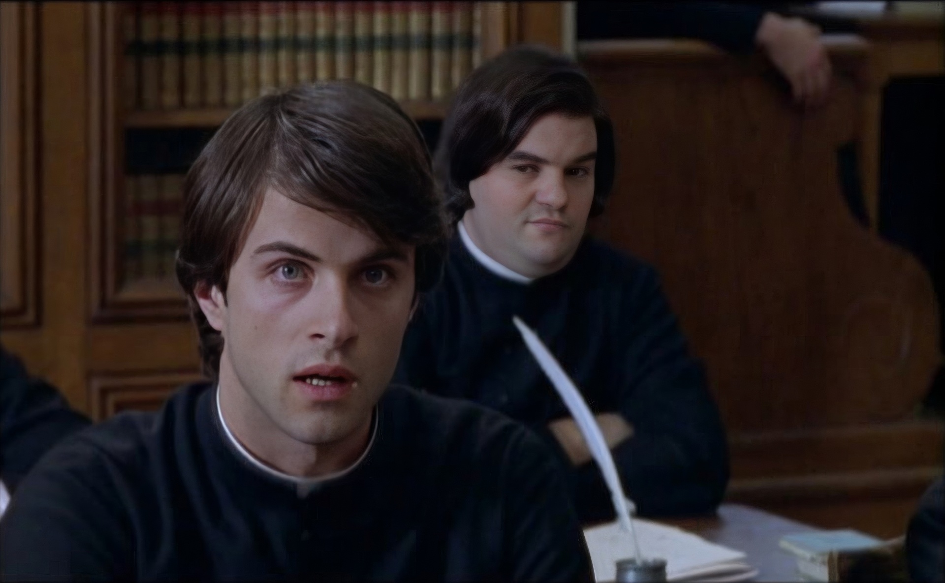 Жульен Сорель. Кадр из телефильма "Красное и черное" режиссёра Жана-Даниэля Верхака (1997).