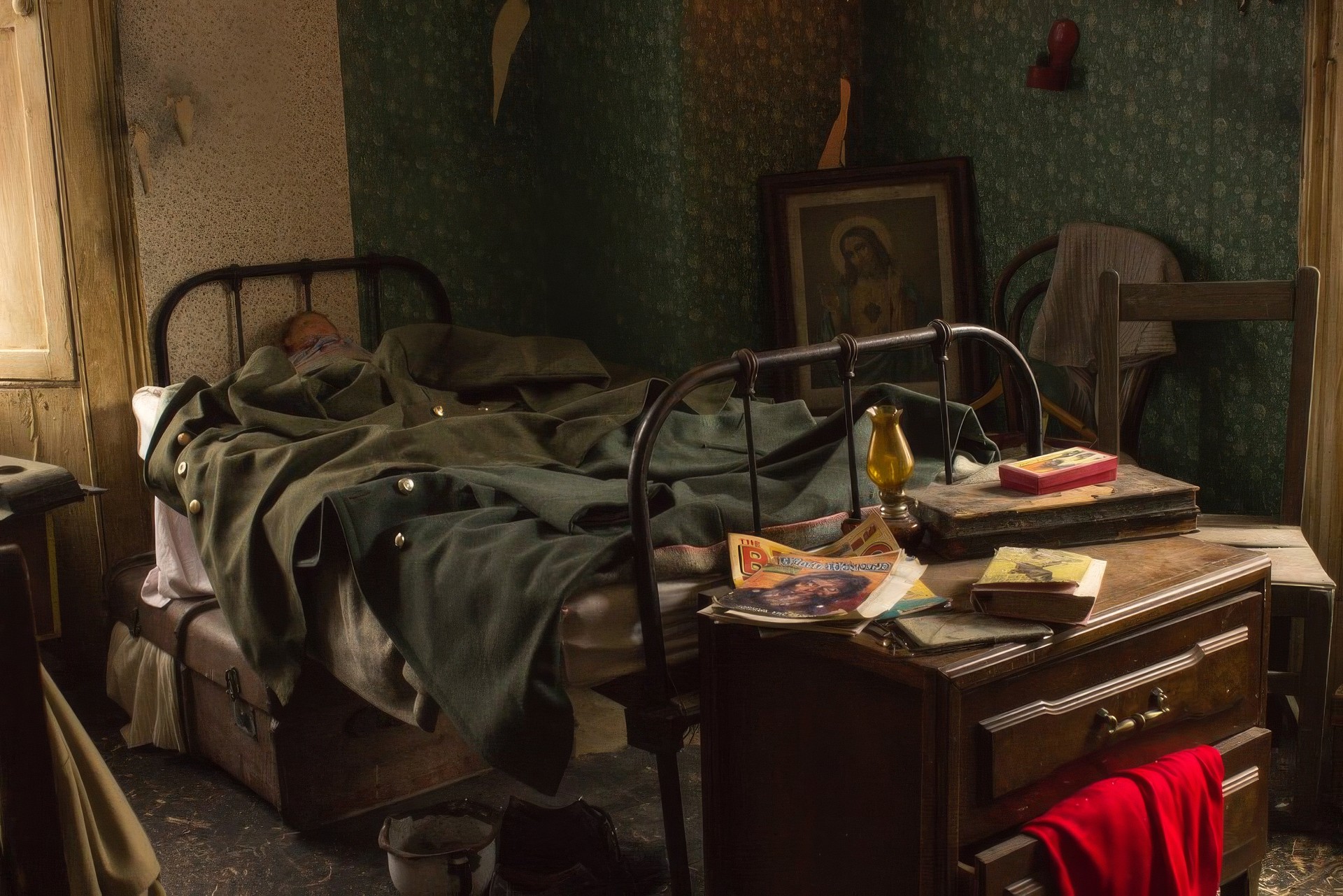 Реконструкция спальных помещений Маккортов.  Фотография из музея Фрэнка Маккорта, Лимерик, Ирландия.