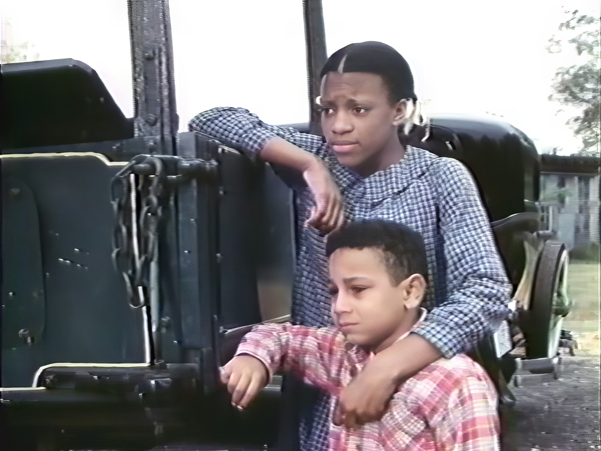 Кадр из американского фильма "Раскат грома, услышь мой крик (ТВ, 1978) (Roll of Thunder, Hear My Cry).
