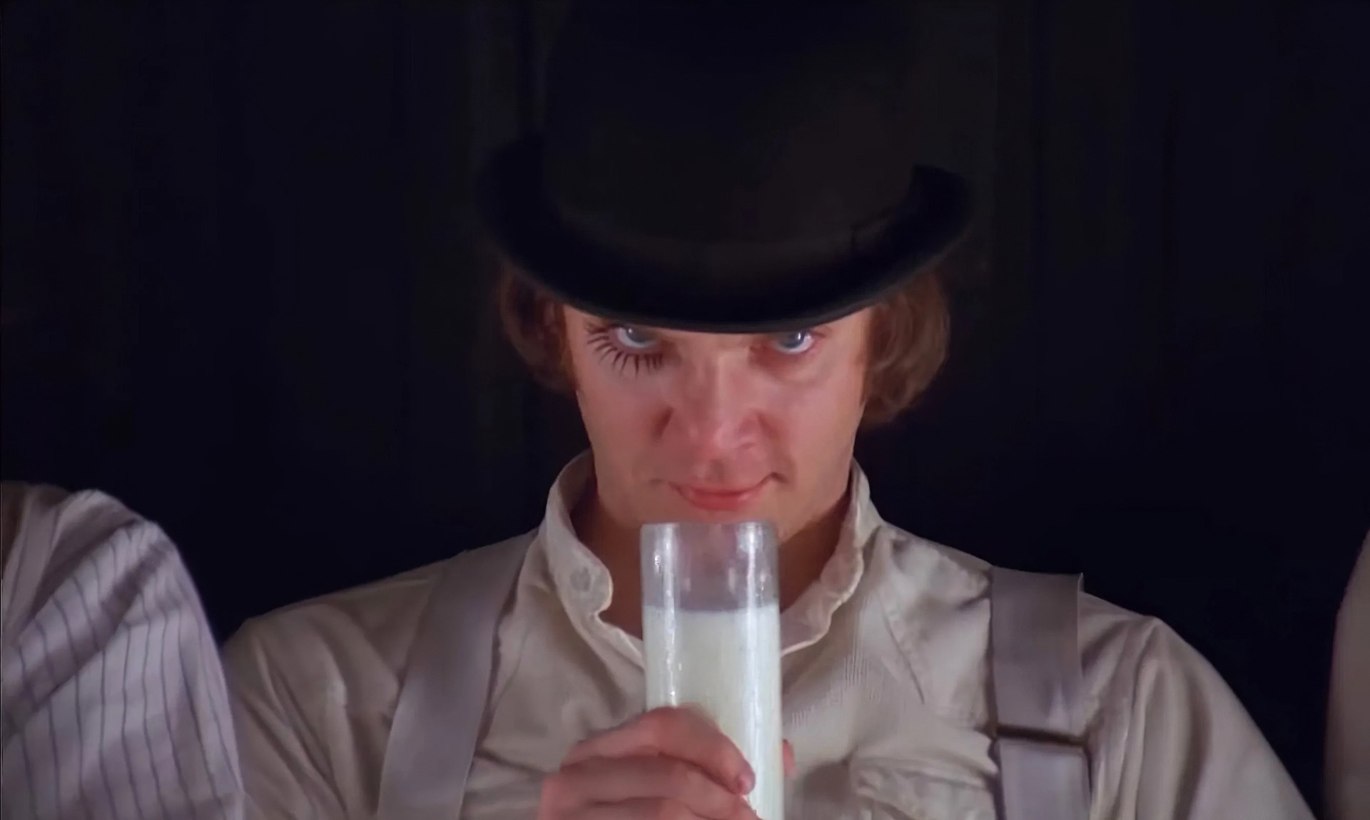 «Молоко плюс» — напиток из фильма Стэнли Кубрика «Заводной апельсин». Его употребляли главные герои перед тем, как совершать преступления. 