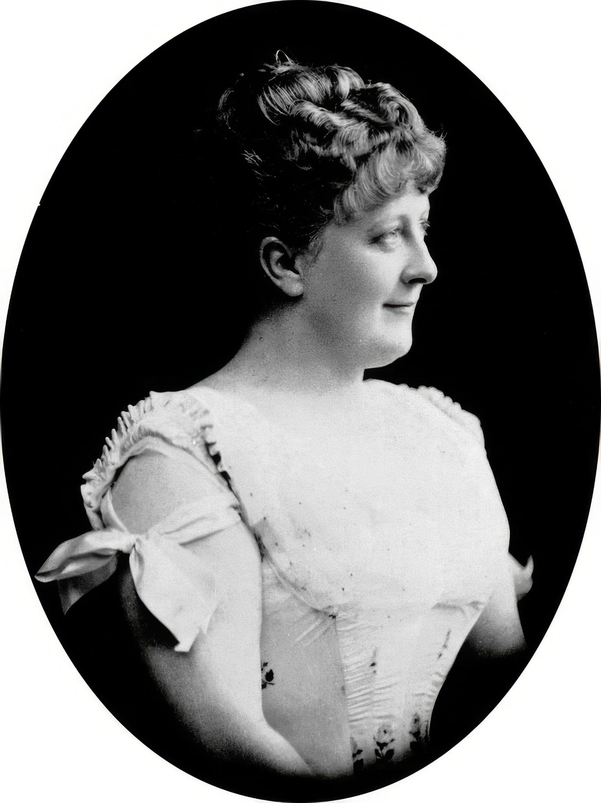 Хедвиг Ниманн-Раабе (1844–1905) — немецкая актриса театра, одна из лучших исполнительниц своего времени. 