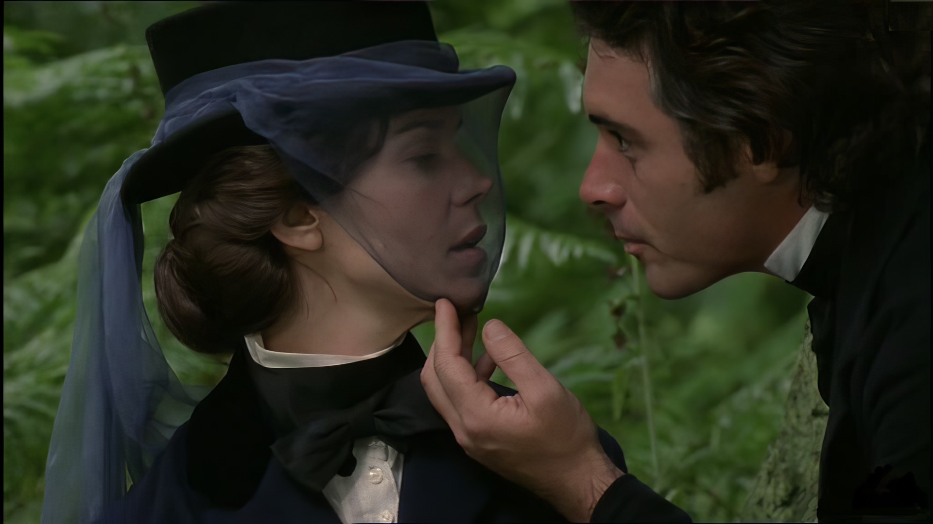 Эмма и Родольф (Грег Уайз). Кадр из фильма «Мадам Бовари», Великобритания, США, 2000 год.