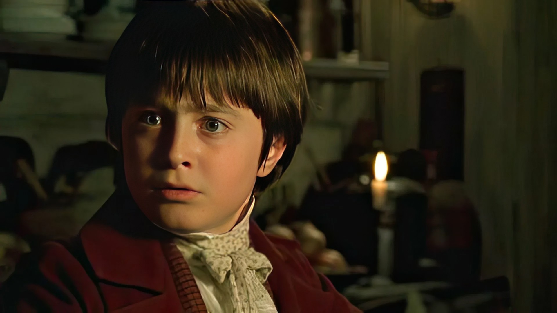  Кадр из двухсерийной адаптации BBC One романа Чарльза Диккенса "Дэвид Копперфильд" (1999). В роли юного  Дэвида Копперфильда снялся десятилетний Дэниел Рэдклифф.