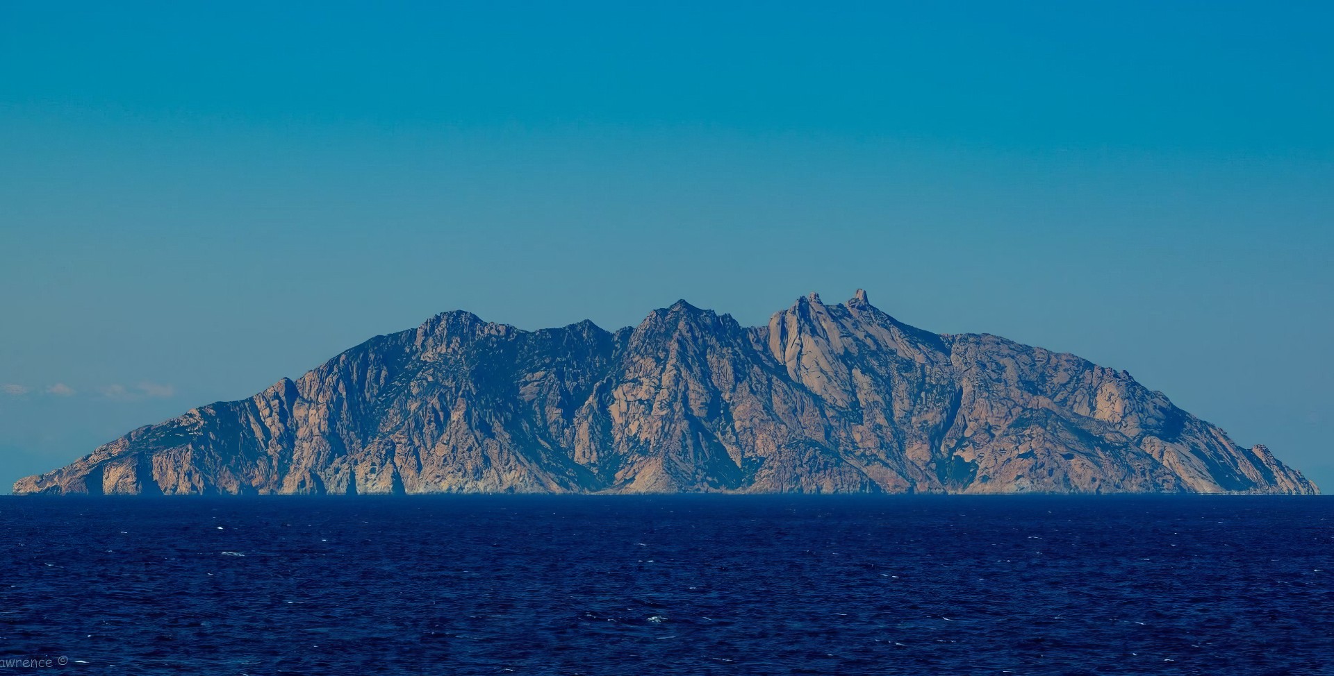 Остров Монте-Кристо (Италия).