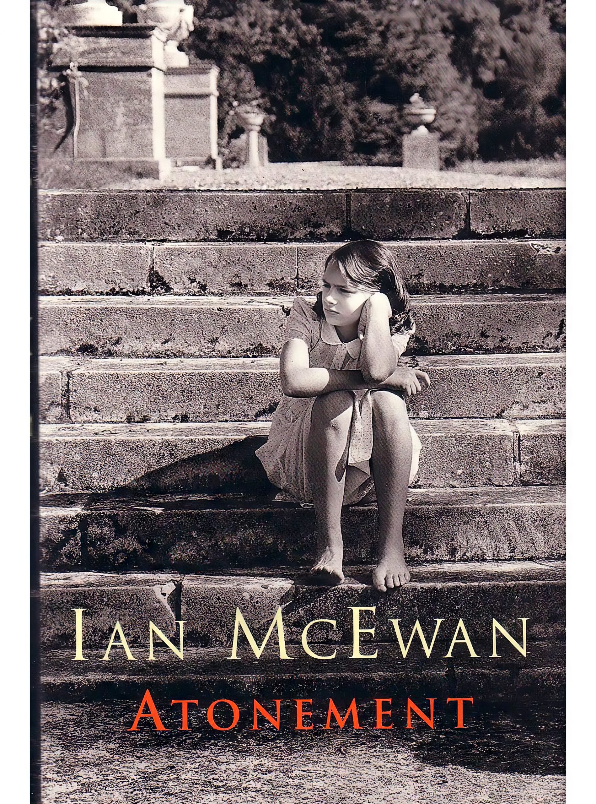 Это обложка романа «Искупление», написанного Иэном Макьюэном. Издание 2001 года. Обложка создана Сюзанной Дин.