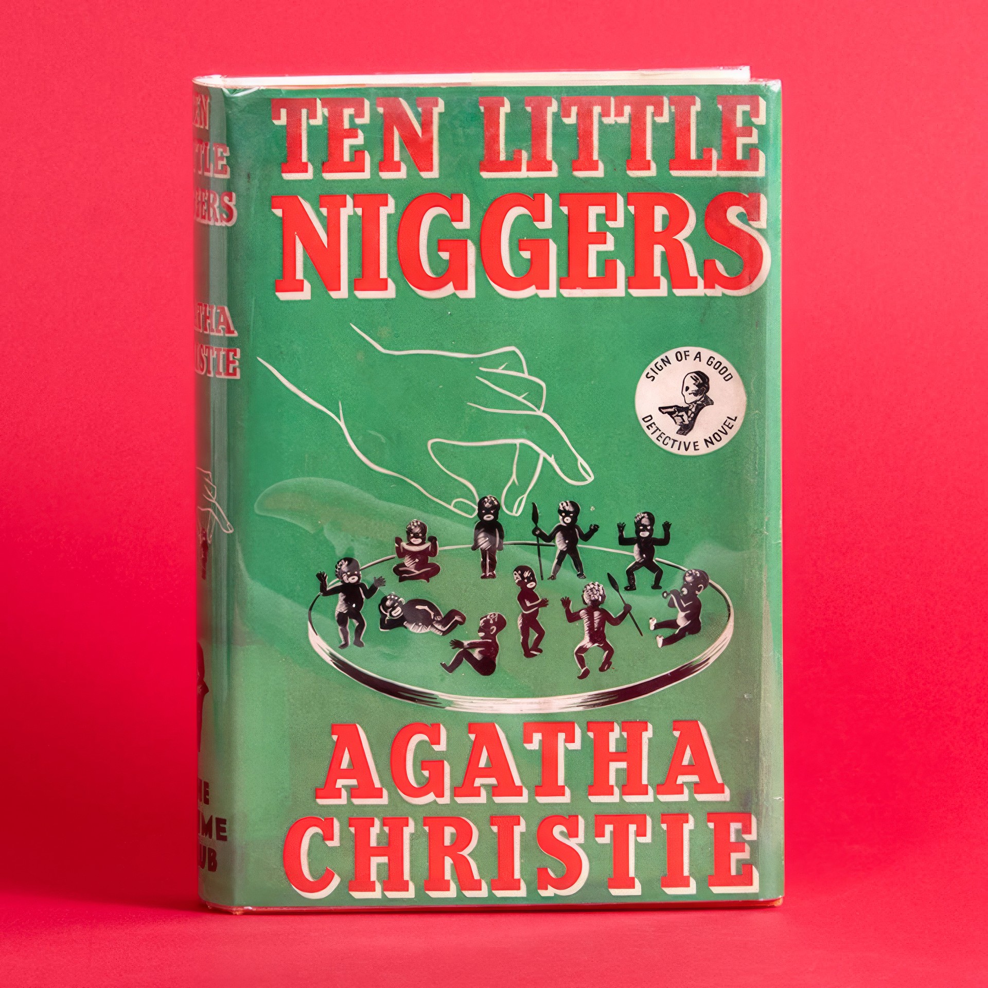 Обложка первого британского издания 1939 года. 