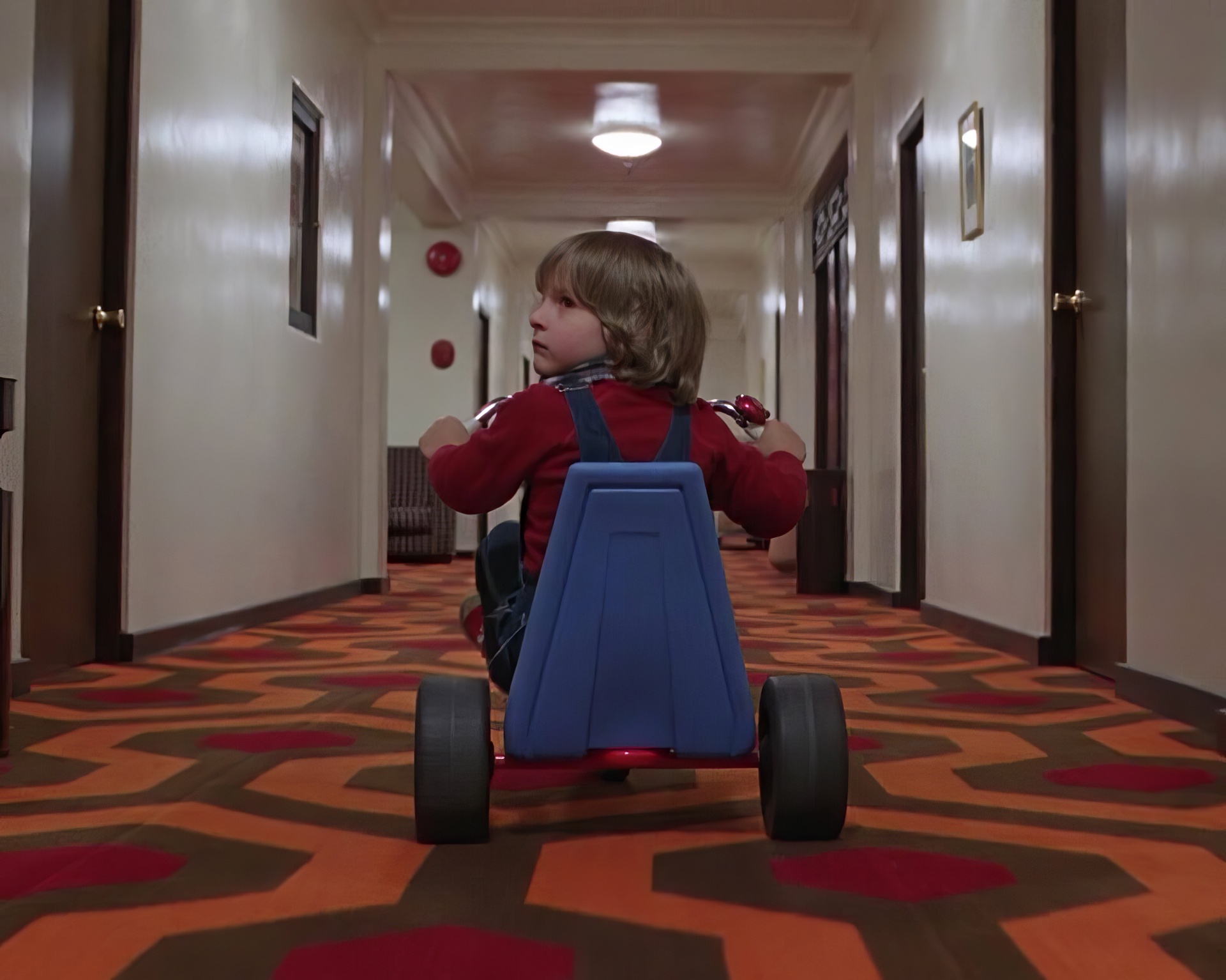 Кадр из фильма «Сияние» (1980) режиссёра Стэнли Кубрика/ Фото: Warner Bros. 